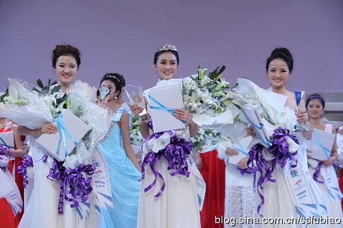 太阳成集团tyc33455官方网站服装表演与设计专业的女孩孙博摘得鈥湵┨焓光澕揪